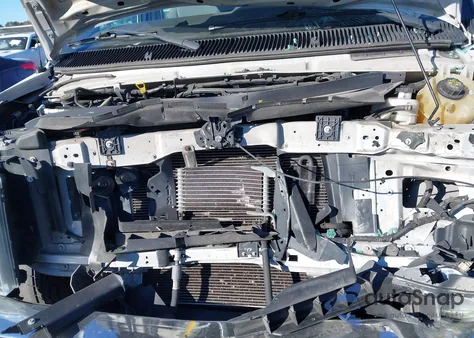 2011 Ford E-350 Super Duty Xlt z USA, uszkodzony, nr VIN 1FBSS3BL4BDA75070